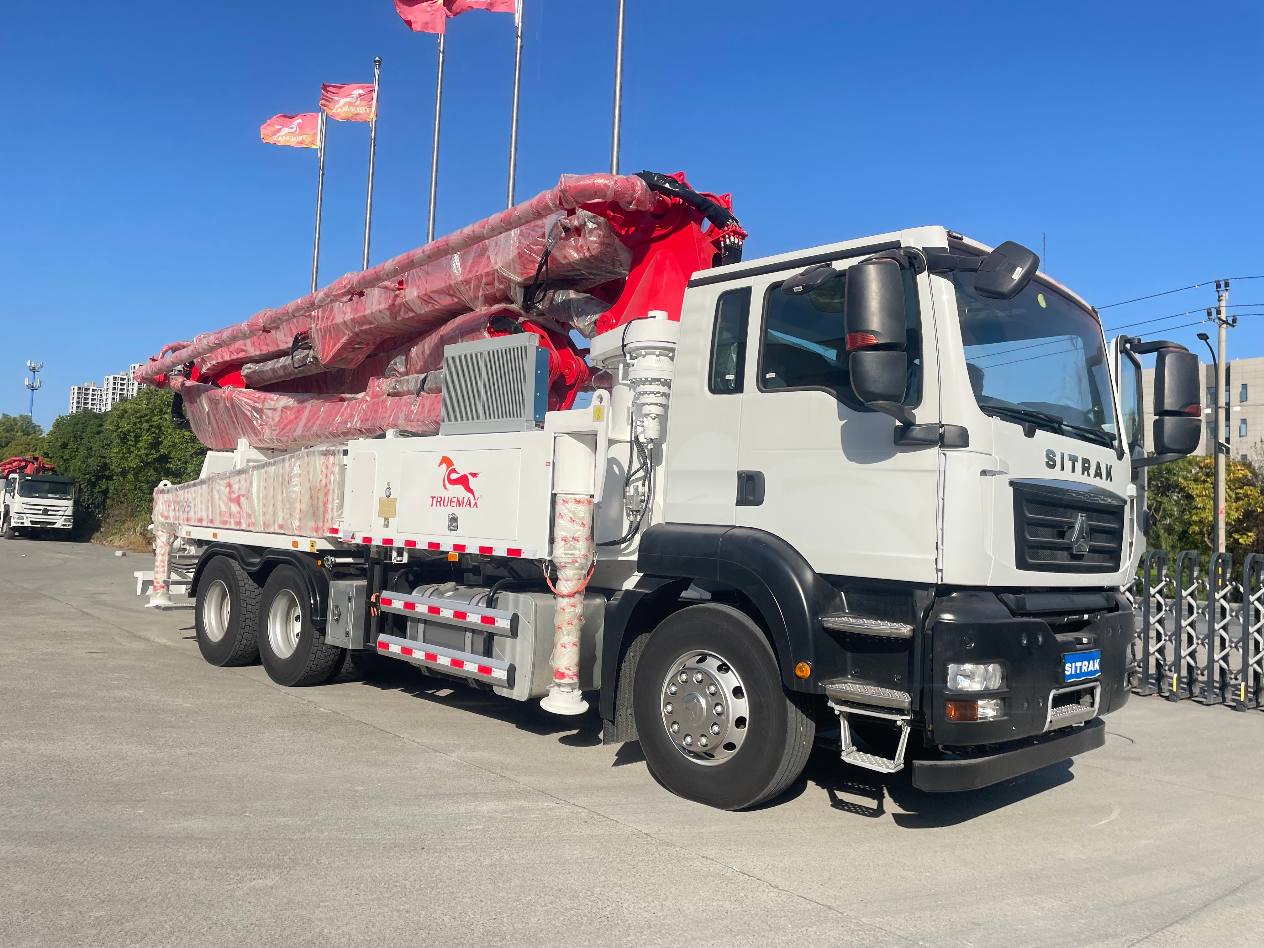混凝土泵車(chē).jpg 混凝土泵車(chē).jpg